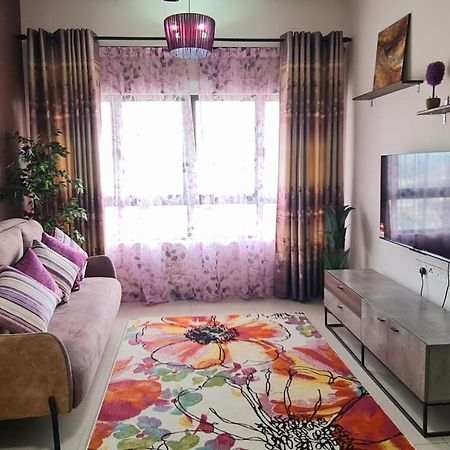 Te Amo Gandaria Bangi Pool View Netflix Full Aircond Apartment Bandar Baru Bangi Exterior photo